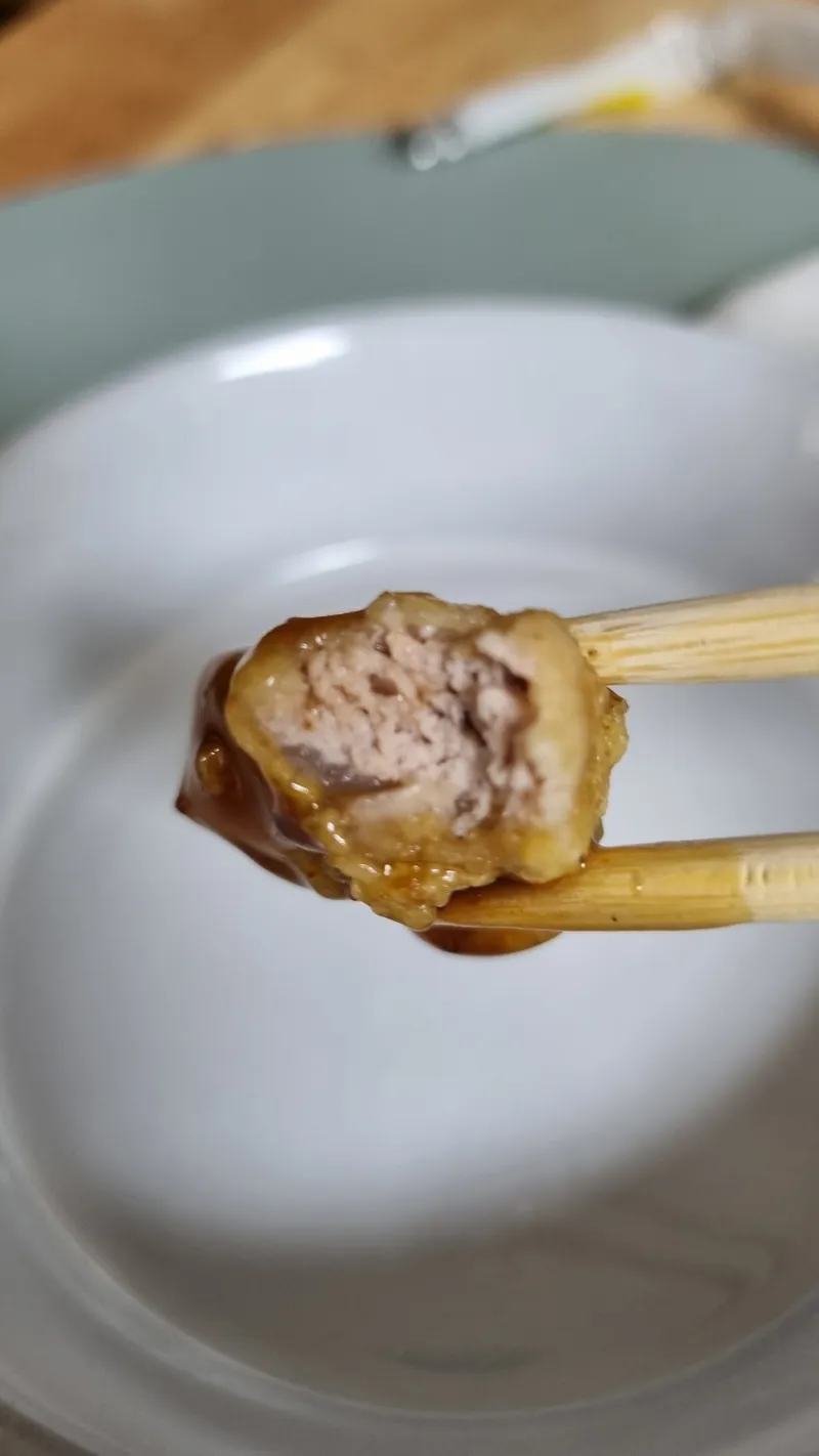 바른안심탕수육 반반 중자 배달 후기, 등심과 다른 부드러운 안심 탕수육과 소스 맛 비교